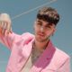 Charles Muda è un cyberpunk con il lookdiun’icona pop. "Pop Art" è il primo EP del giovane talento romano, un collage di melodie catch.