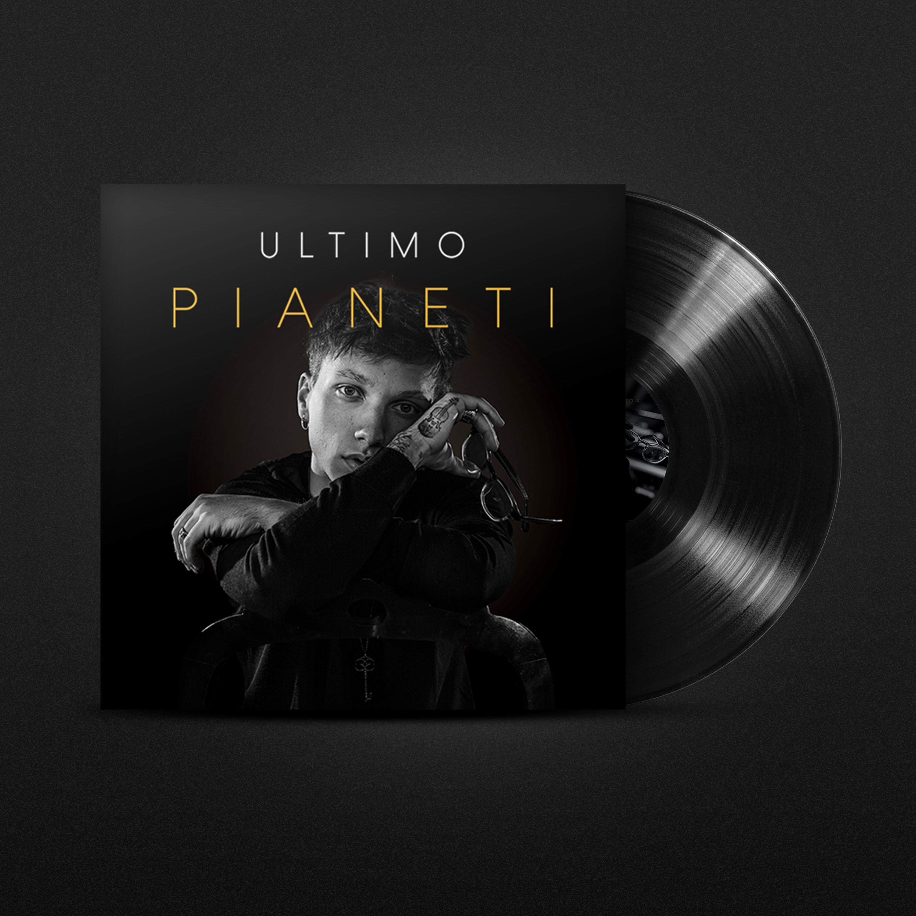  Ultimo, per l'anniversario dell'uscita del suo album d